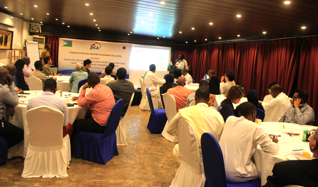 Les anciens de la JICA organisent un atelier d’échanges culturels