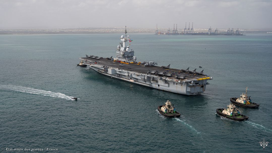 Le Groupe Aéronaval Français fait escale à Djibouti