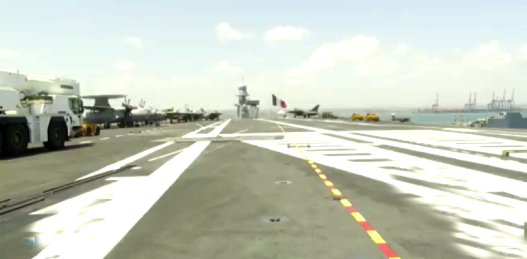 Visite exclusive des représentants des médias à bord du porte-avions Charles de Gaulle