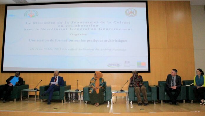 Lancement d un ambitieux programme de modernisation des archives nationales (3)