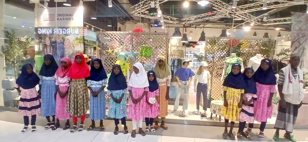 Des écoliers des localités rurales les plus reculées célèbrent à Djibouti le 48e anniversaire de l'indépendance nationale