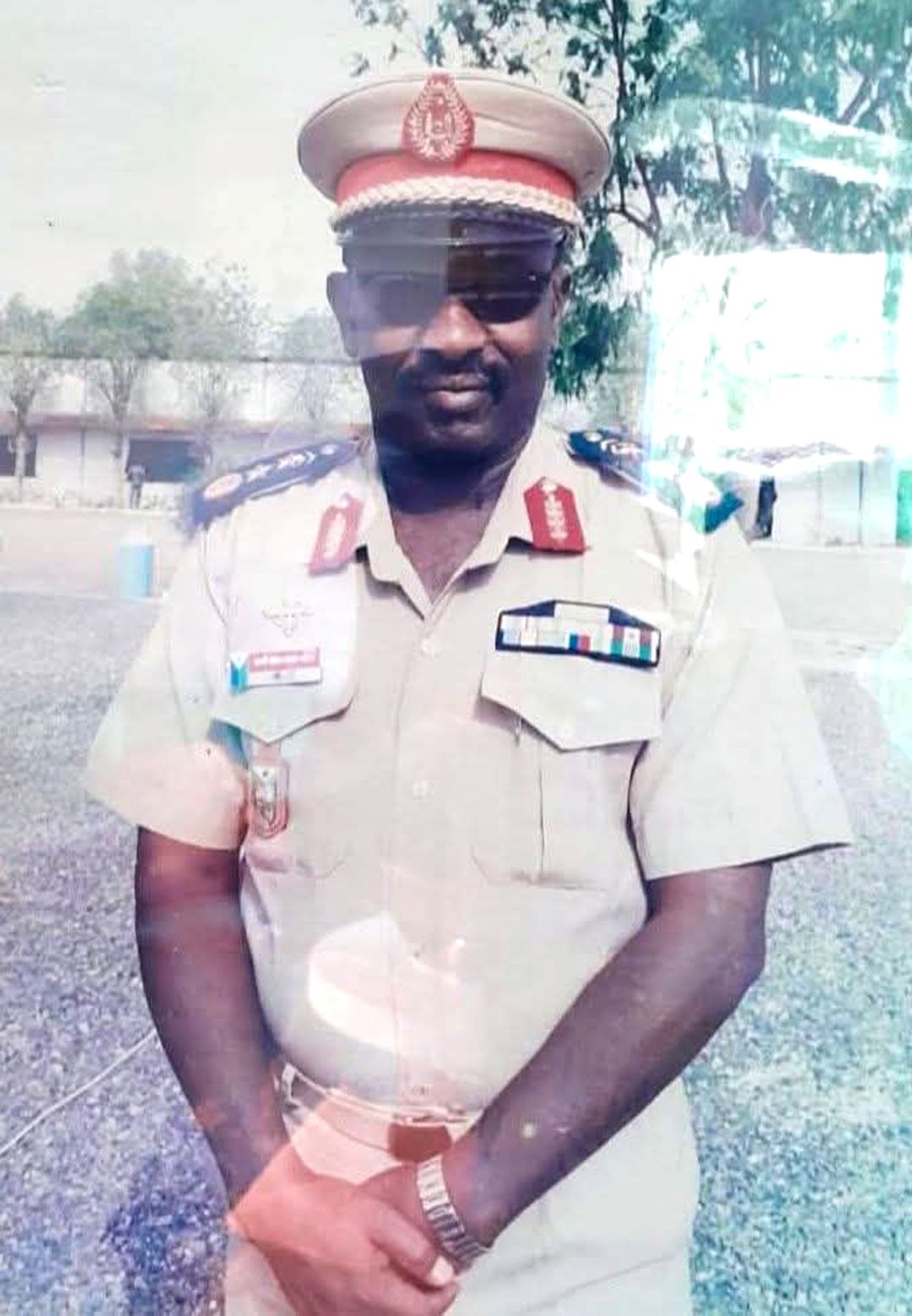 Le Président Guelleh salue la mémoire de feu Colonel Omar Bouh Goudade