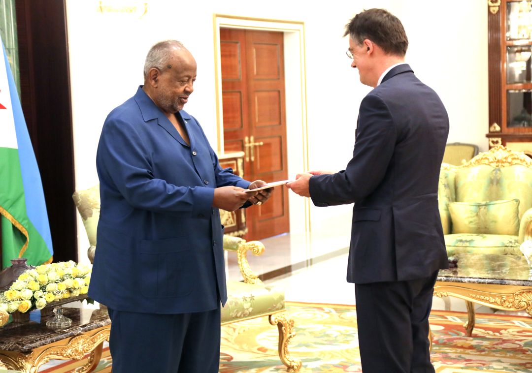 Le Président Guelleh reçoit les Lettres de Créances de 6 nouveaux Ambassadeurs