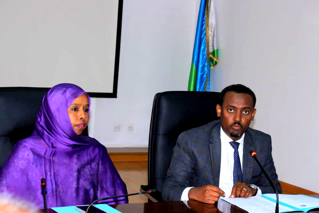 IED : Cérémonie de remise de certificats en langue anglais Une nouvelle génération de jeunes cadres mieux armés pour le dialogue international