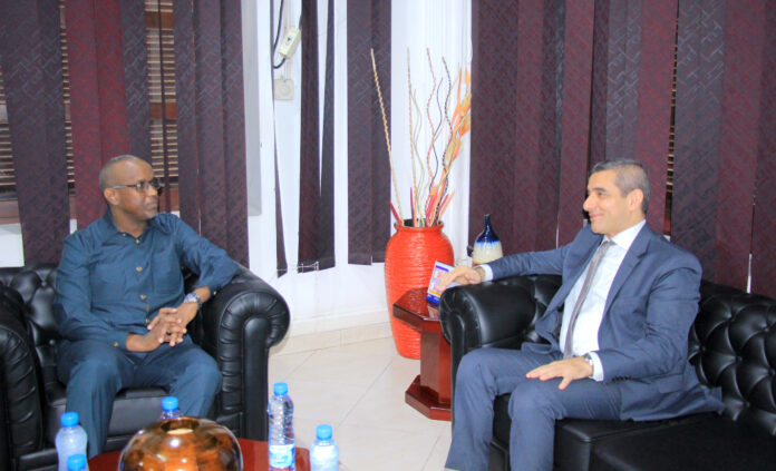 A LA DER Le Ministre de la Communication reçoit le nouvel Ambassadeur d’Égypte (2)