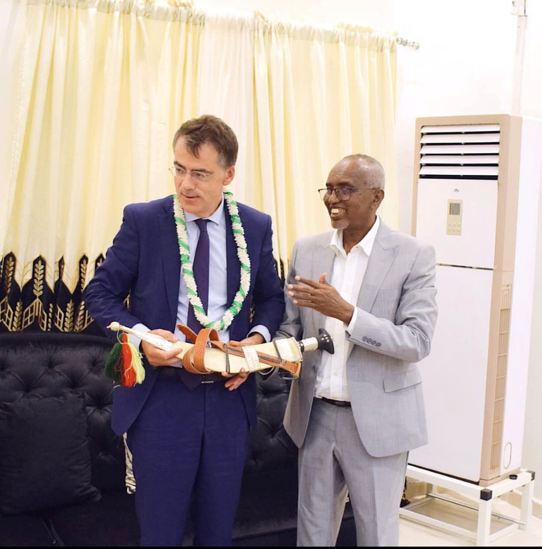 Tadjourah : une journée d’échanges avec l’Ambassadeur de France