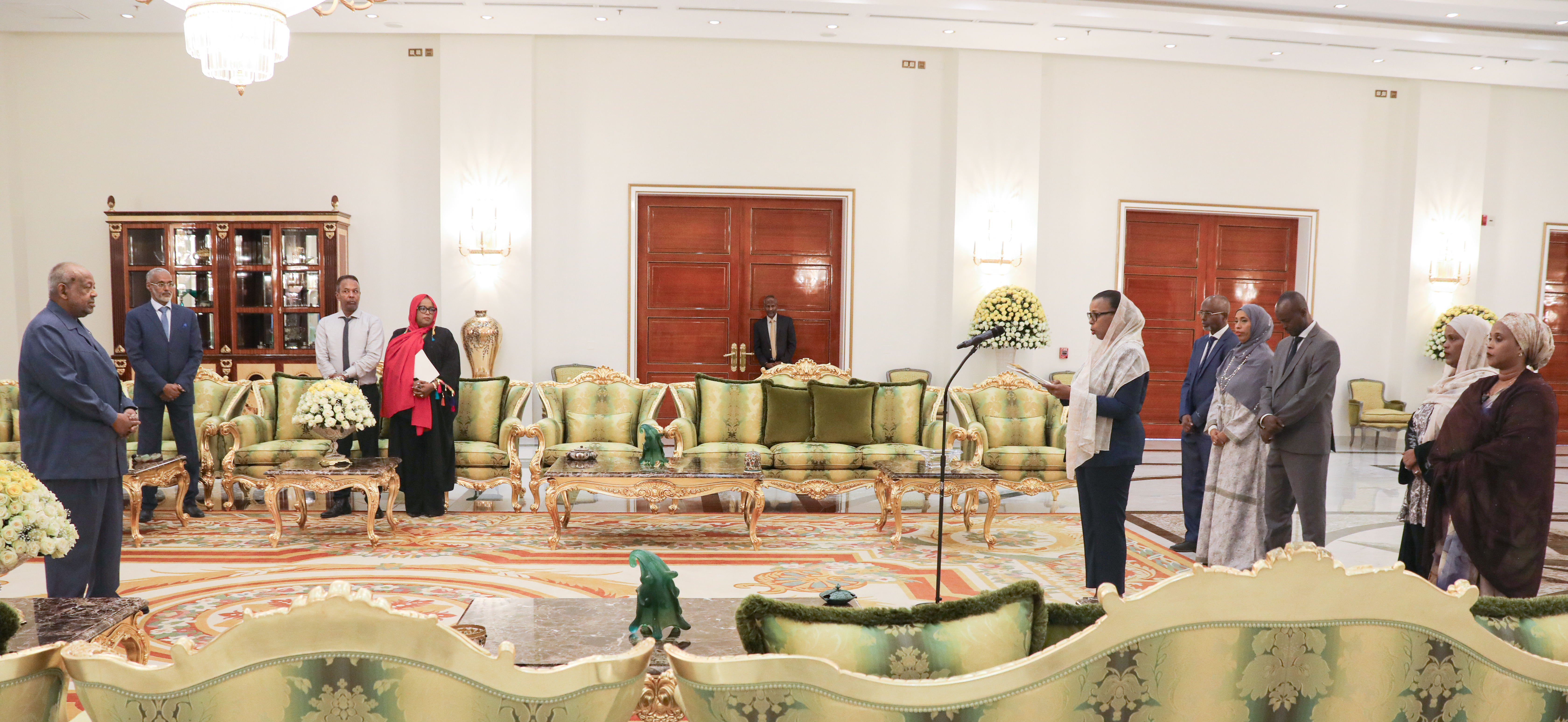 Le Président Guelleh reçoit le rapport annuel 2022-2023 de la Cour des Comptes