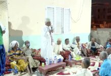 Fête de l’Aïd : le RPP offre des vêtements à des centaines d’enfants à Boulaos